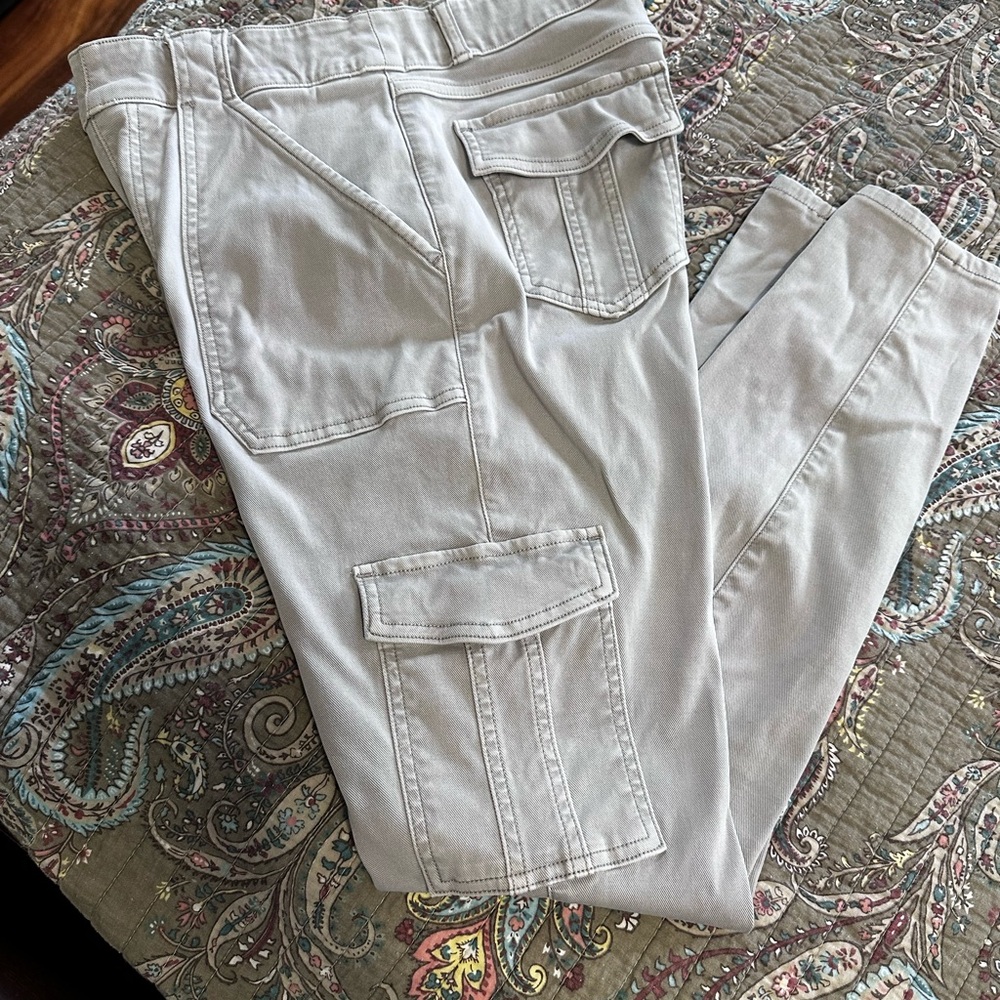 Spanx skinny cargo soft stretch twill L
